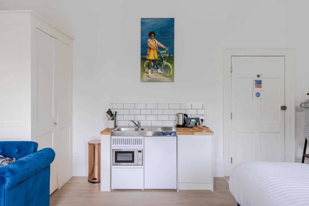 4 Berkeley Square I Your Apartment ブリストル エクステリア 写真