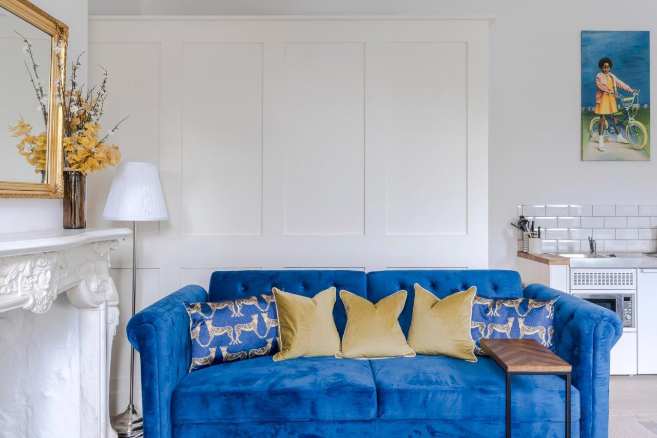 4 Berkeley Square I Your Apartment ブリストル エクステリア 写真
