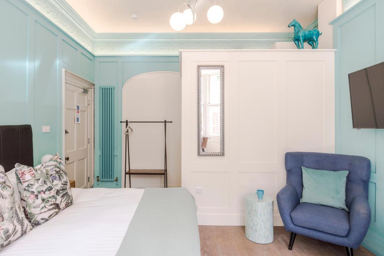 4 Berkeley Square I Your Apartment ブリストル エクステリア 写真