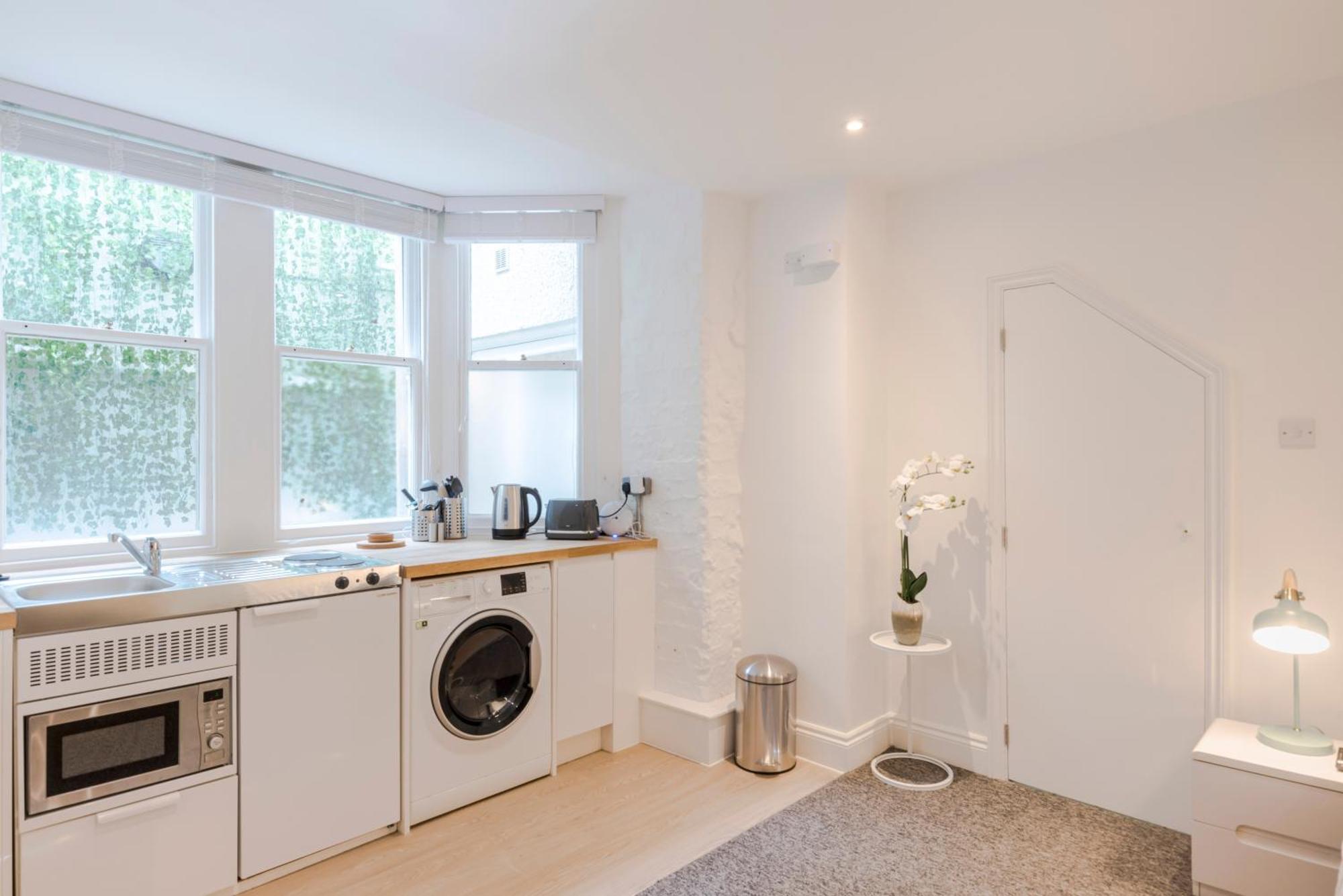 4 Berkeley Square I Your Apartment ブリストル エクステリア 写真