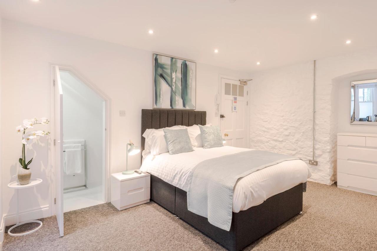 4 Berkeley Square I Your Apartment ブリストル エクステリア 写真