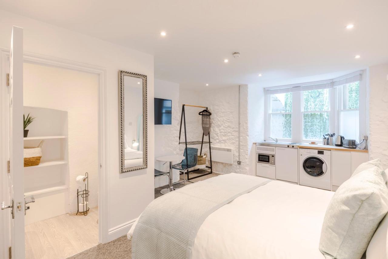 4 Berkeley Square I Your Apartment ブリストル エクステリア 写真