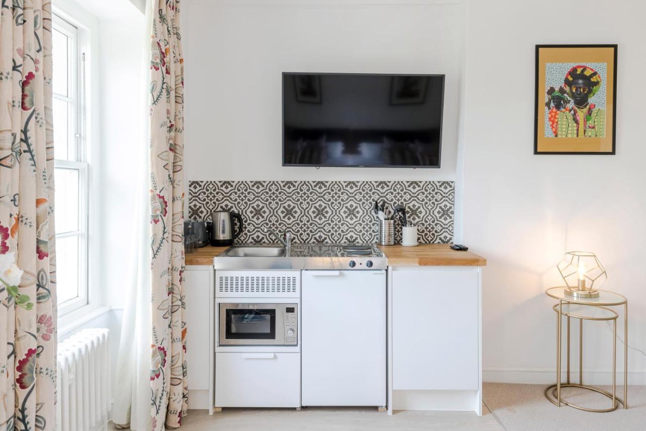 4 Berkeley Square I Your Apartment ブリストル エクステリア 写真